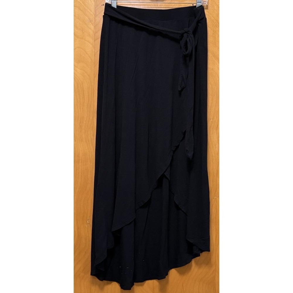 A New Day Flowy Open Front Faux Wrap Elastic Tie Waist Skirt Hi‎ Lo Black Sz L
